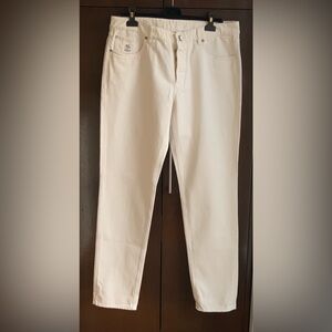 BRUNELLO CUCINELLI White Jeans with Brown Leather Logo Patch